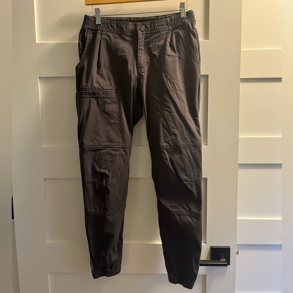 Mountain Hardwear Dark Gray Cargo Pants